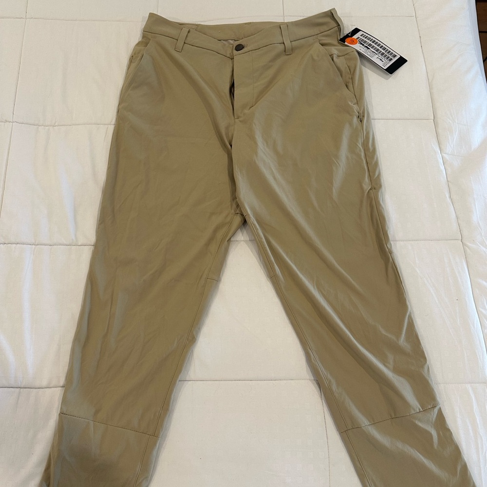 lululemon athletica Men's Commission Golf Pants - 34